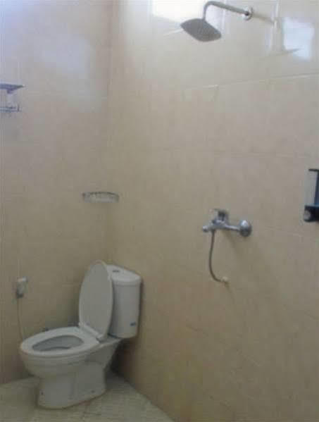 Puri Minggiran Guesthouse Yogya Yogyakarta Kültér fotó